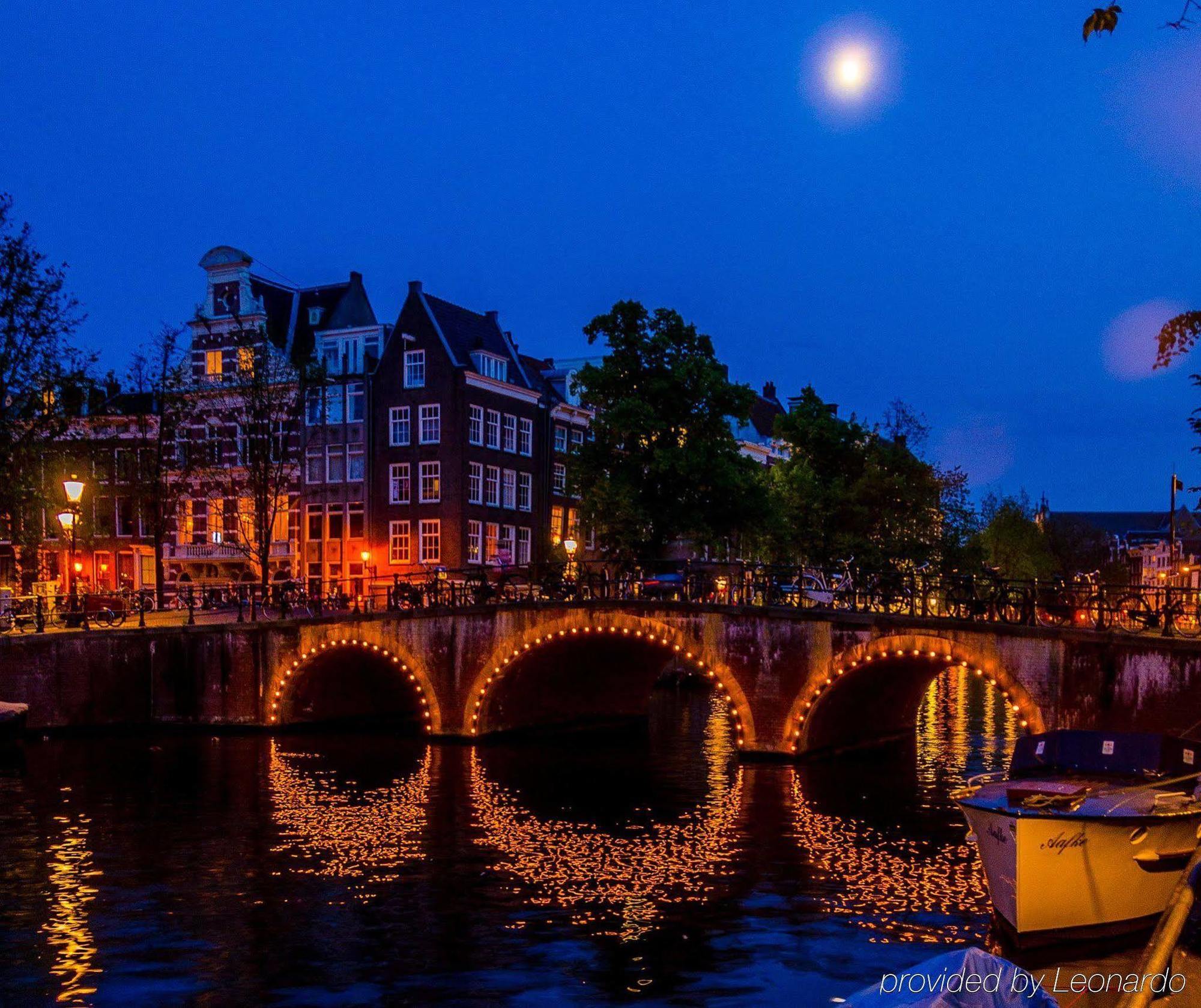 The Pavilions Amsterdam, The Toren Екстер'єр фото
